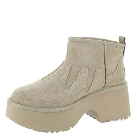 UGG® Ultra Mini New Heights Sunwave Color:
Mustard Seed (Women's) SZ 9 $179! - Picture 2 of 9